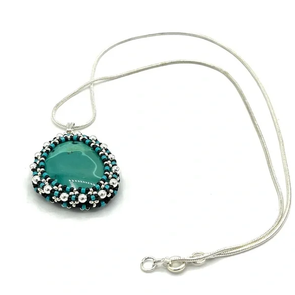 HAND CRAFTED Aqua Agate Bezeled Pendant Necklace - Picture 3 of 7